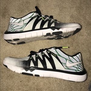 Men's Nike Trainer Oregon Ducks White Black Silver